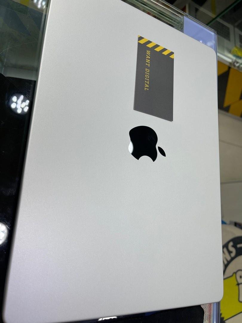 99 New MacBook Pro 1422 2021 M1 Pro 12