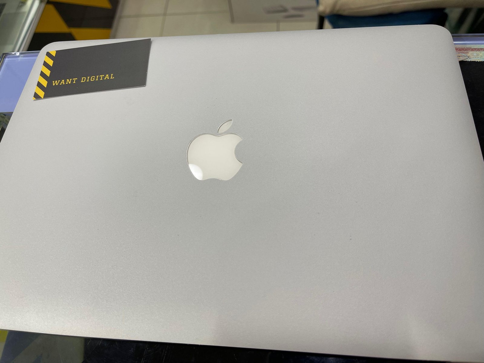MacBook Air 13 2015 03 1 scaled