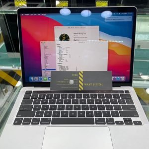 極新 MacBook Pro 13” M1 / 256GB 銀色