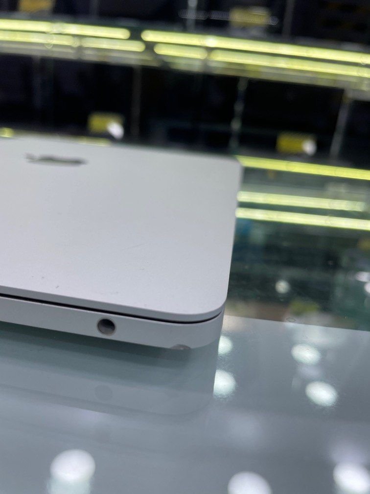 MacBook Pro 2017 13吋 128GB，可分期付款 3