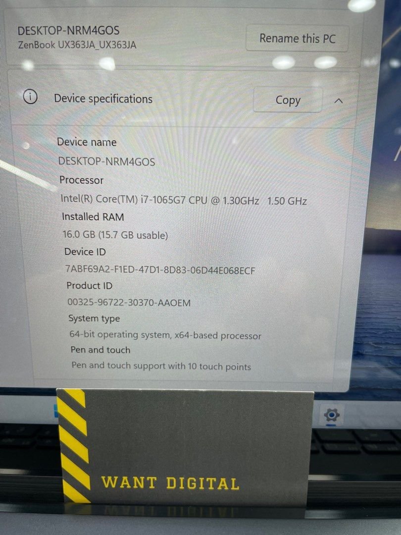 ASUS ZenBook Flip13 7