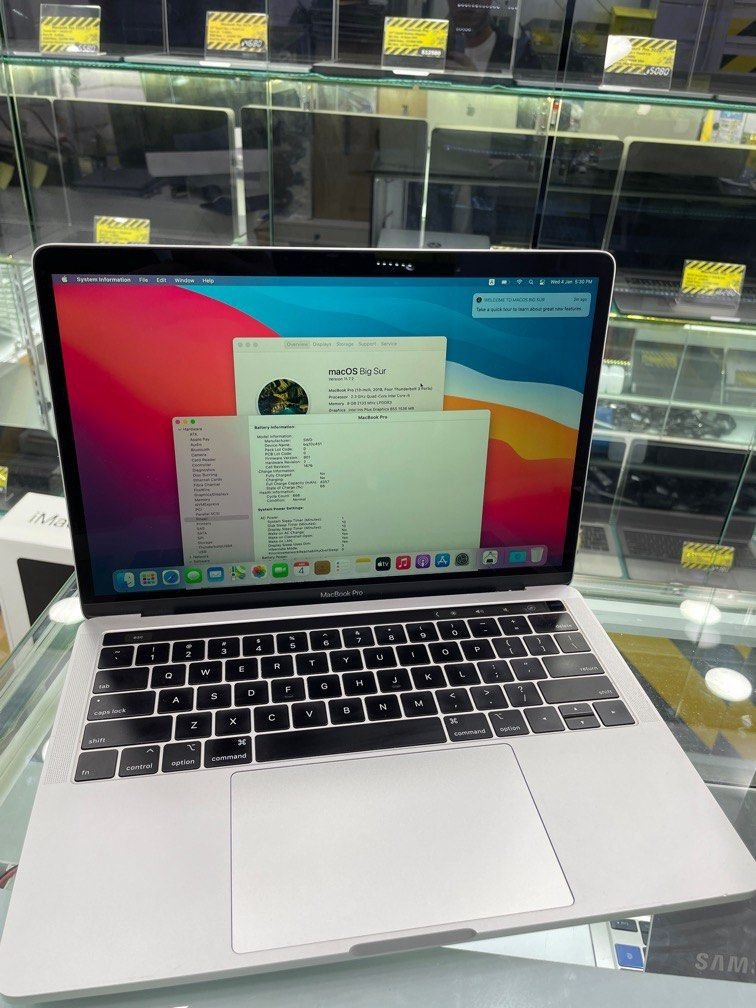 MacBook Pro 13 2018 256GB 95 New 1