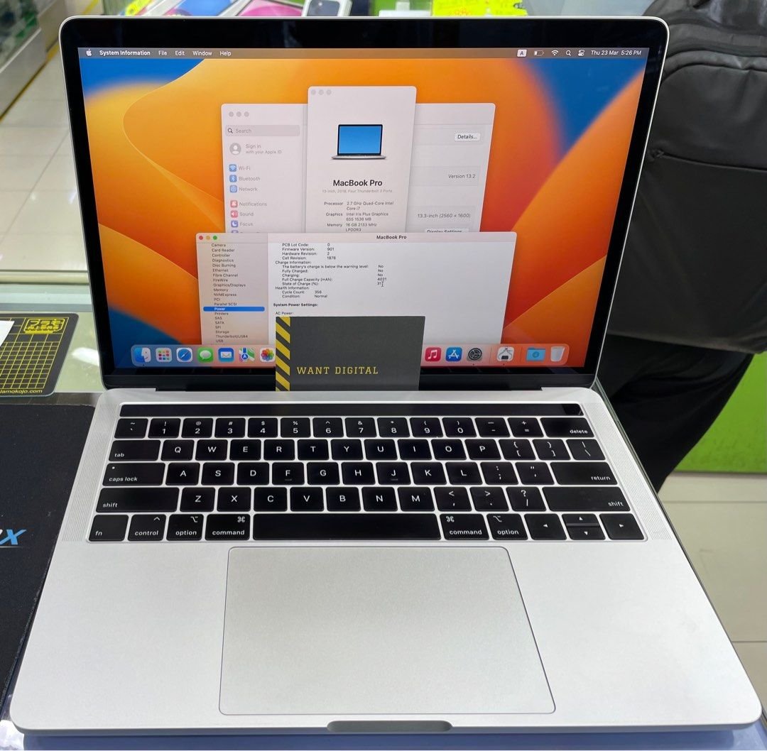 MacBook Pro 13 2018 i7 ver 1
