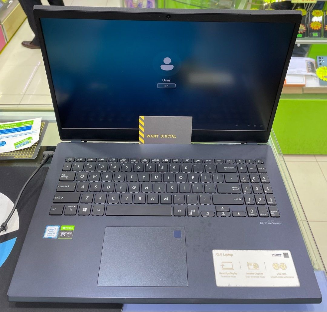 ASUS Gaming Laptop F571G-1 ASUS Gaming Laptop F571G 1