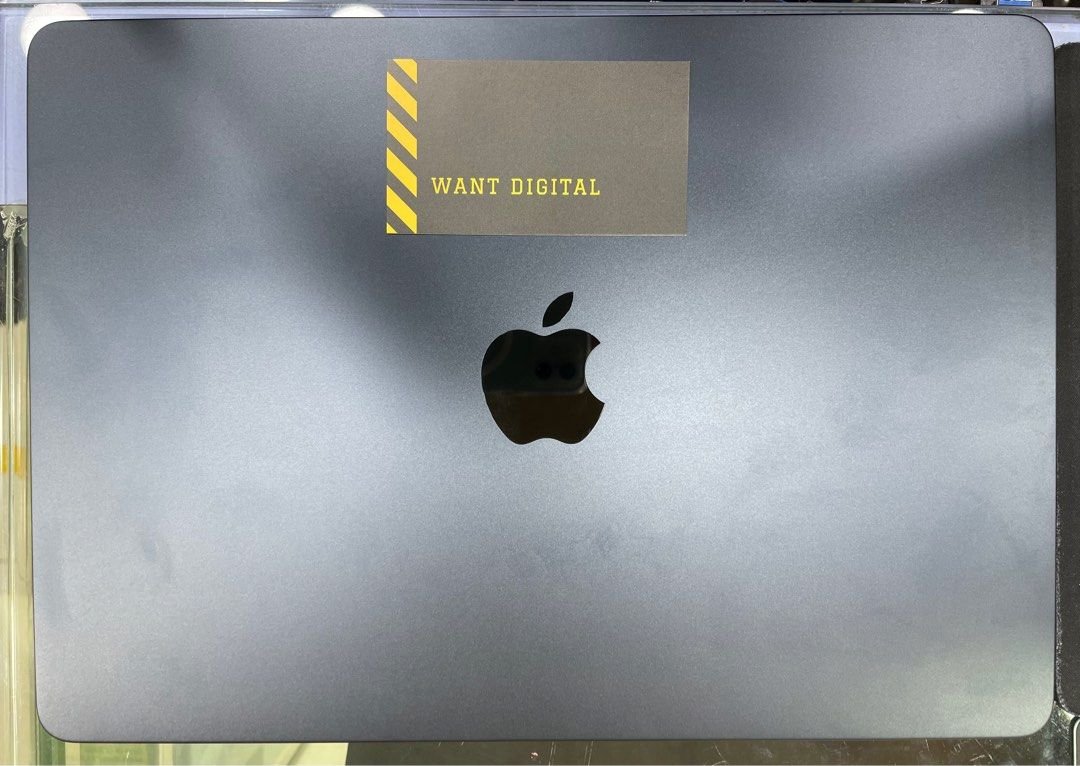 99 New MacBook Air M282566