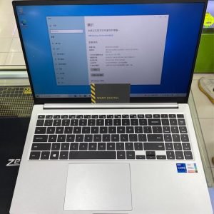 Samsung Galaxy Book 15.6 i7 16GB 1